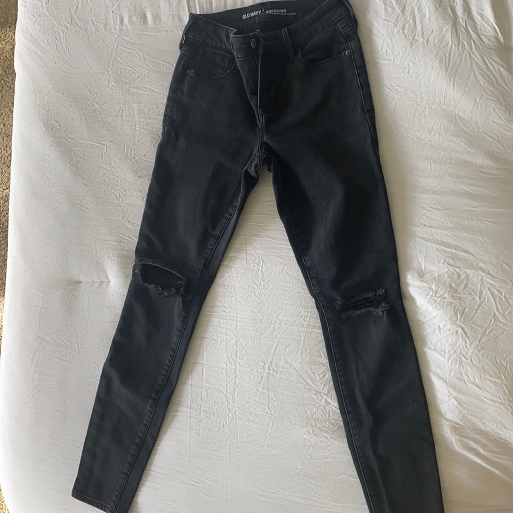 Black Old Navy Rockstar skinny jeans